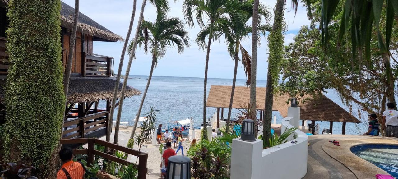 Aquaventure Reef Club Hotel Mabini  Exterior photo