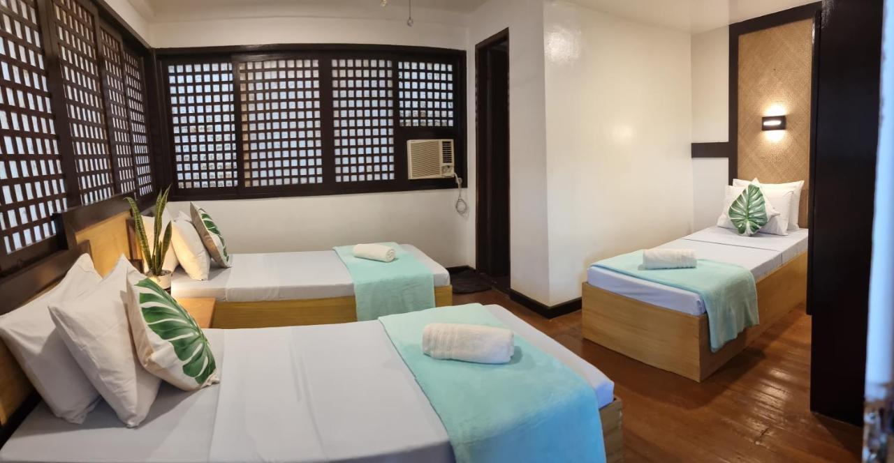 Aquaventure Reef Club Hotel Mabini  Exterior photo