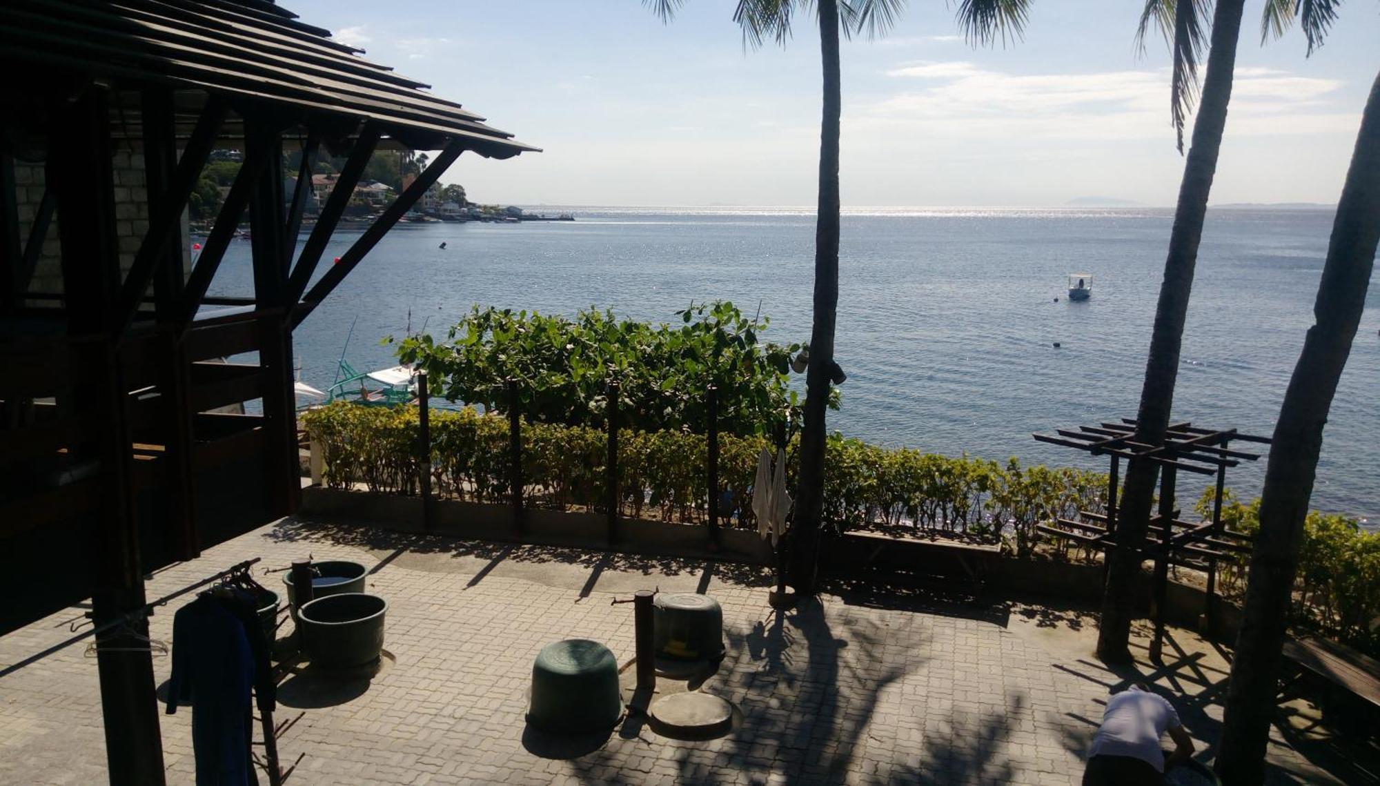Aquaventure Reef Club Hotel Mabini  Exterior photo